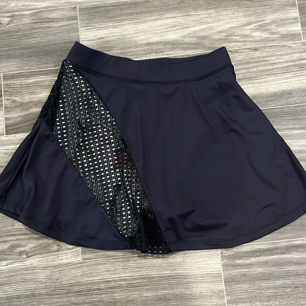 Tuckernuck Golf Tennis Skort Black Cutout Floral size S
